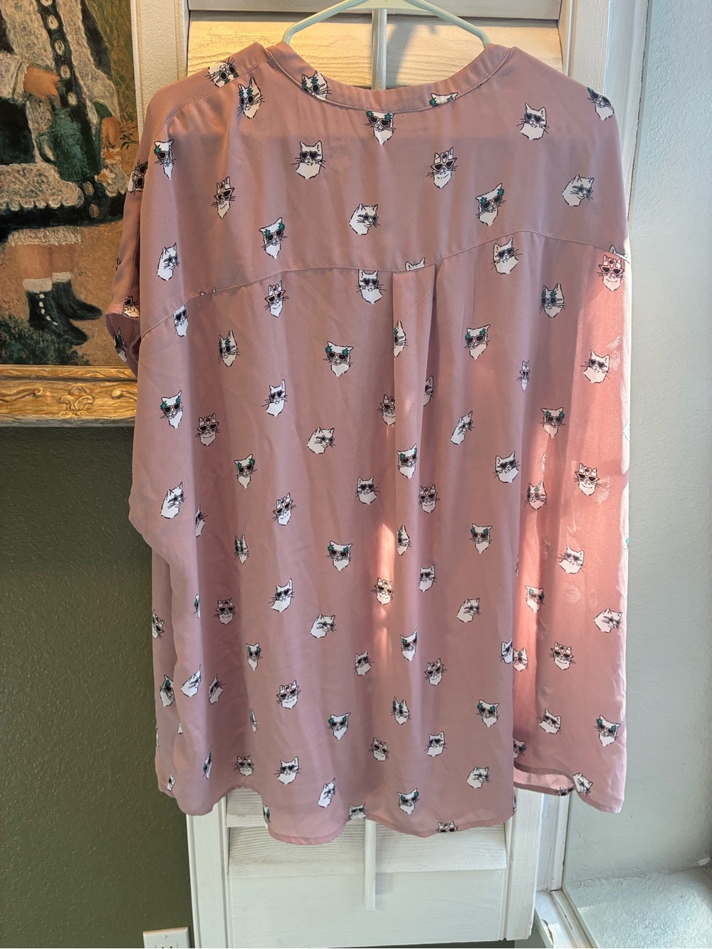 torrid Rose Mauve Floral-Print V-Neck Blouse - Picture 11 of 13